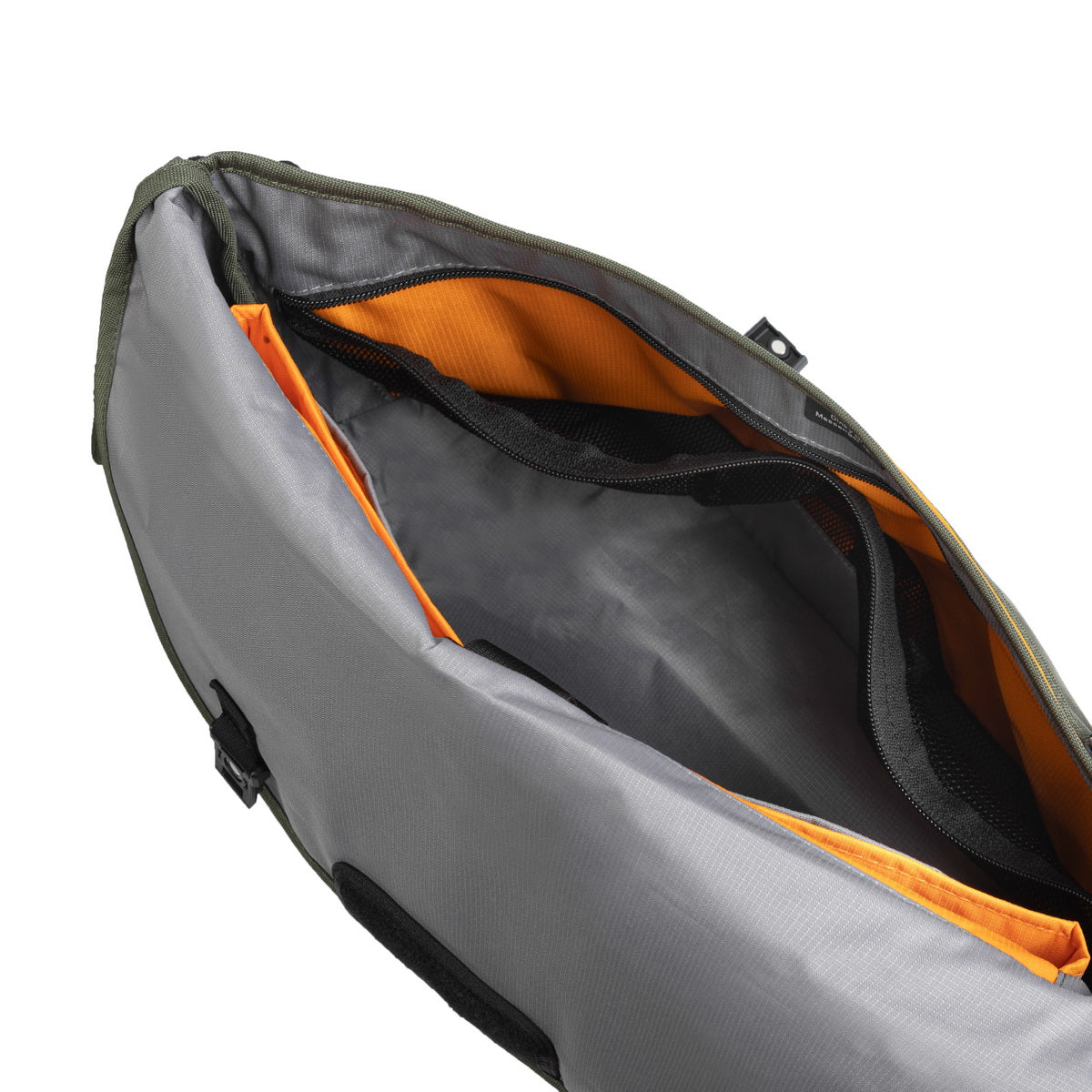 Dinky Di Messenger 16''