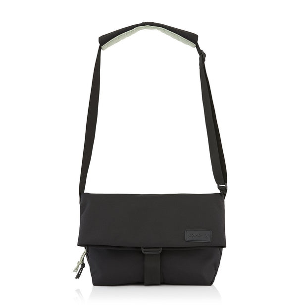Crumpler Shape Of Character - #product-type#